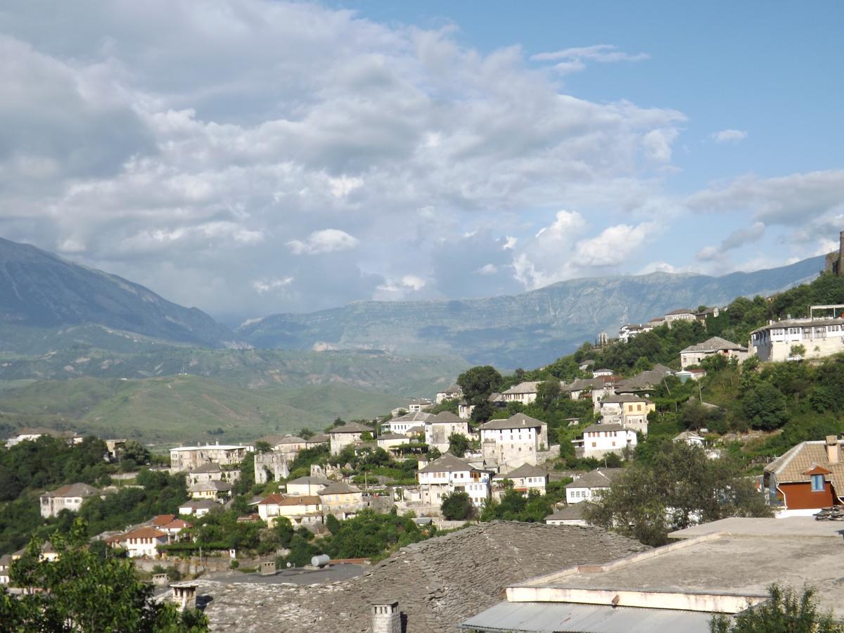 Guesthouse Shtino Gjirokastër Exteriör bild